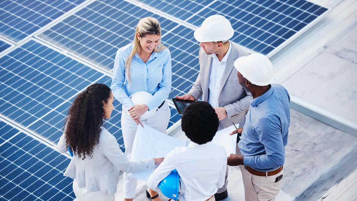 Którzy producenci sprzedali najwięcej paneli fotowoltaicznych w 2023?