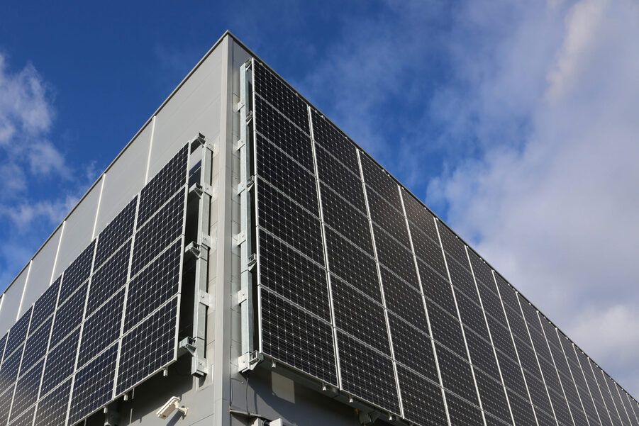 Zintegrowane ogniwa fotowoltaiczne