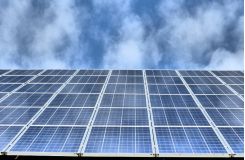 Czy fotowoltaika na nowym domu zawsze ma sens?